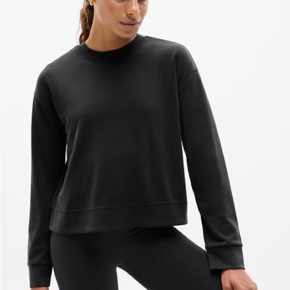Athleta Seasoft Crew Long Sleeve